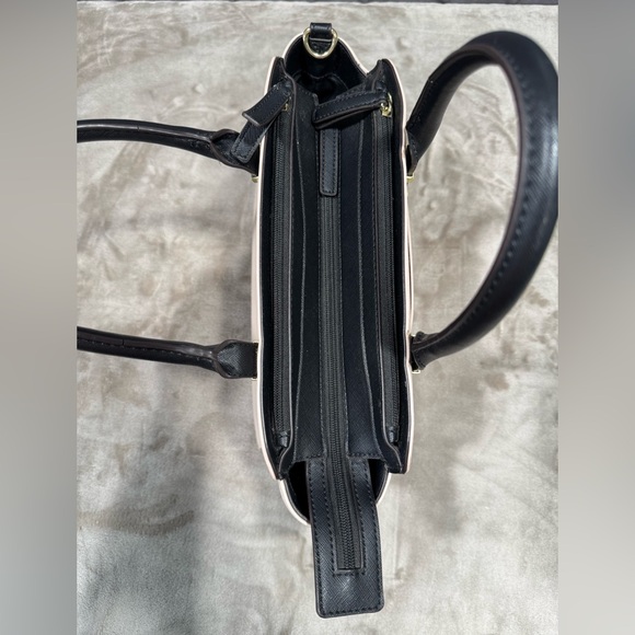 Liz Claiborne Black and Cream Satchel - Picture 4 of 9